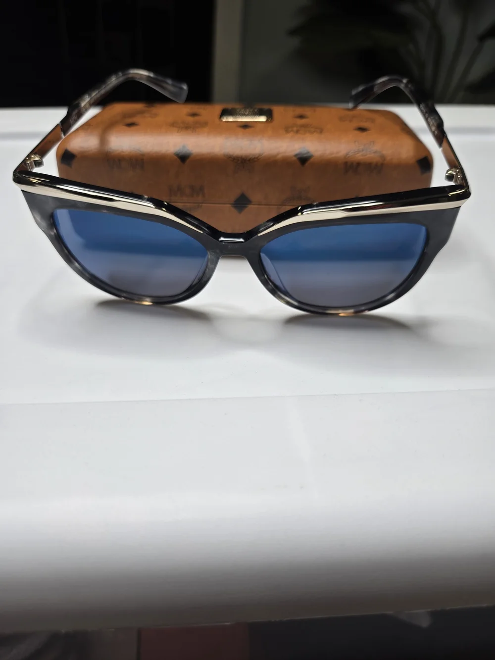 MCM Women's Gray Gradient Cat-Eye Sunglasses